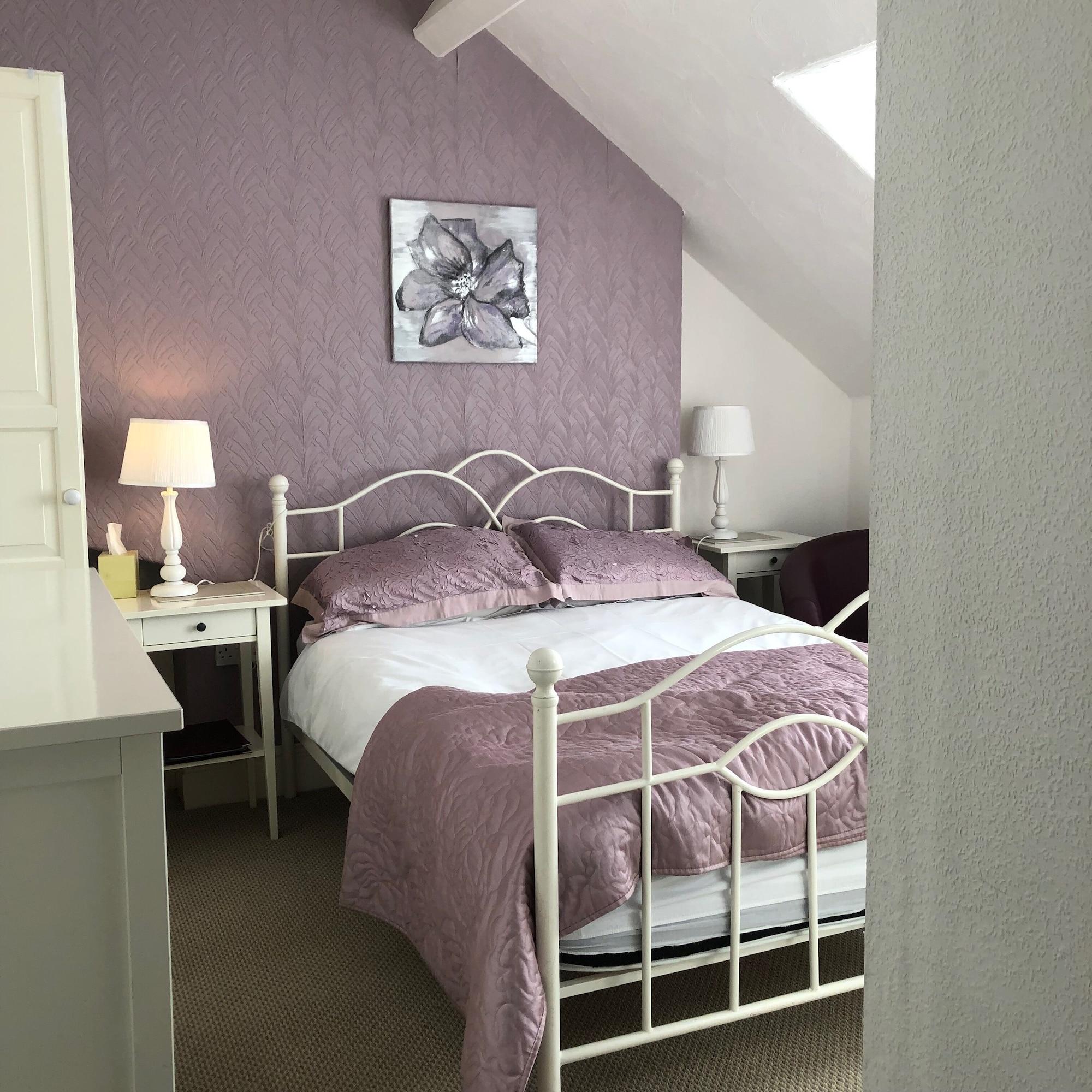 Witchingham B&B Holyhead Exterior foto