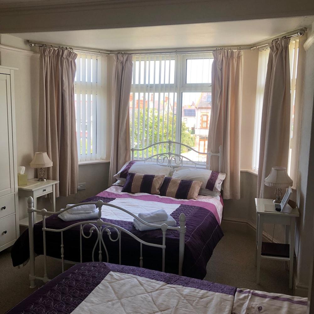 Witchingham B&B Holyhead Exterior foto