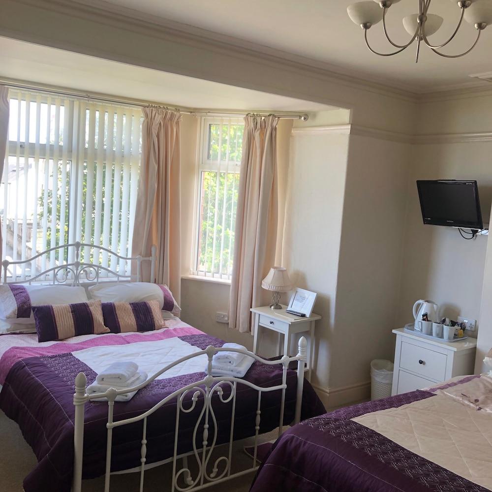 Witchingham B&B Holyhead Exterior foto