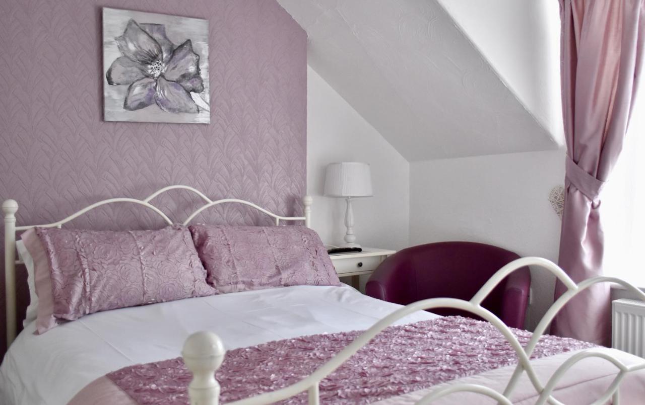 Witchingham B&B Holyhead Exterior foto